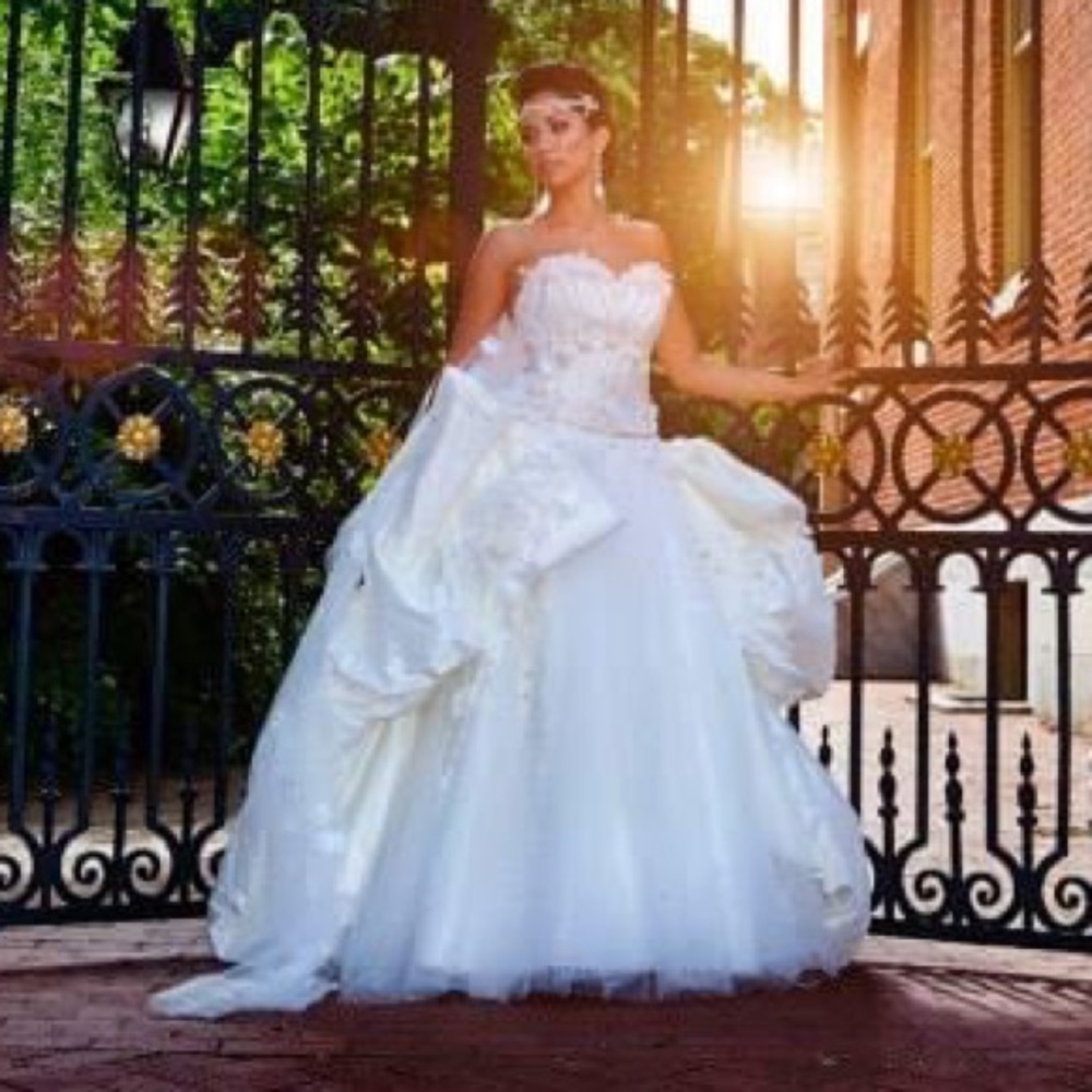 Farage Paris, Camiela Wedding Dress